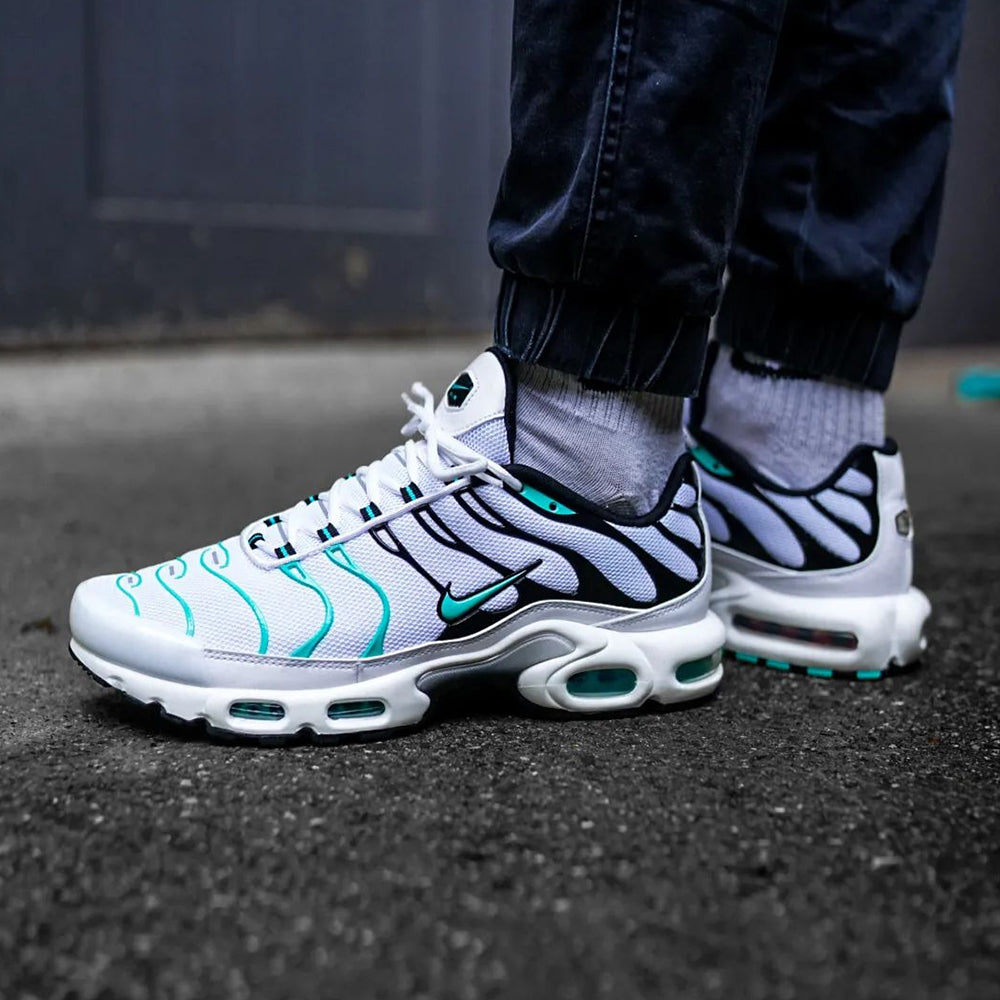 Nike air max plus hyper jade best sale